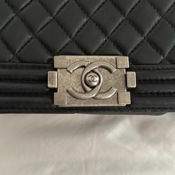 Small Chanel Boy Bag- with Dust Bag!! - Picture 2 of 7